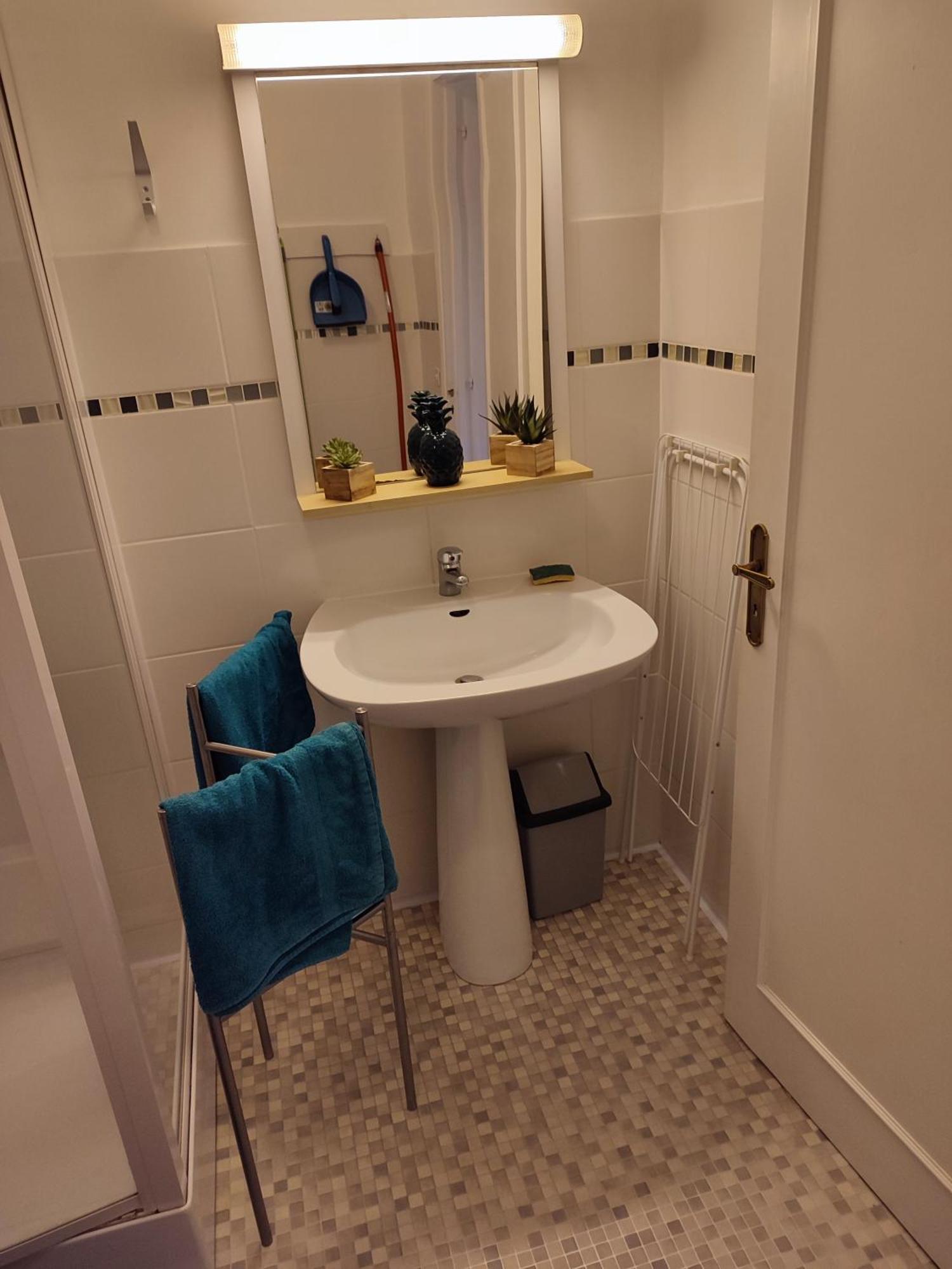 Studio 10, Tres Bien Place, Parking Wifi Gratuit Bagnoles de l'Orne Normandie Luaran gambar